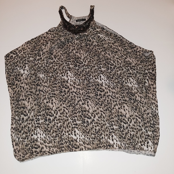 Leopard Print Flowy Top - Picture 2 of 3